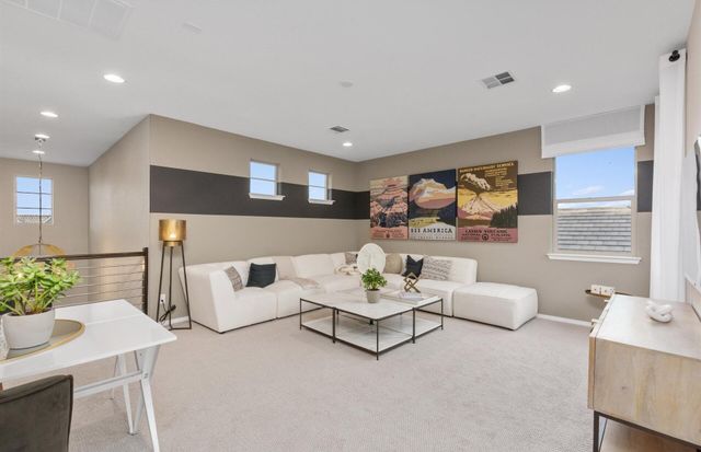 6319 Angelou Lane NW, Albuquerque, NM 87120