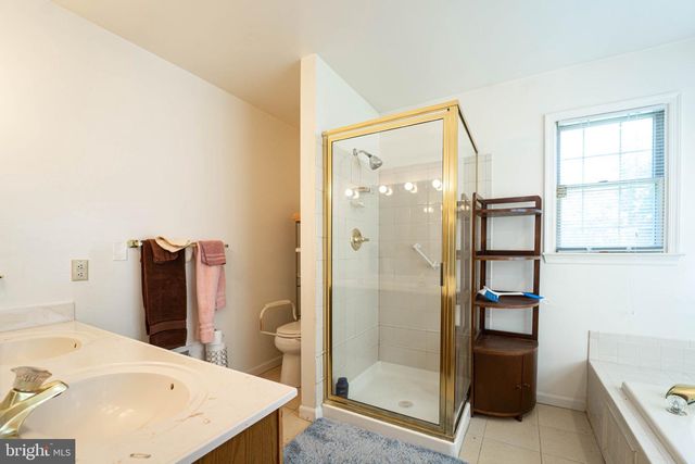 9217 HOBART ST, Springdale, MD 20774