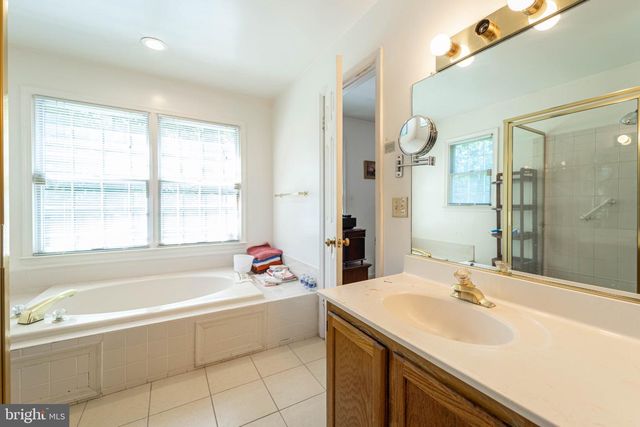 9217 HOBART ST, Springdale, MD 20774
