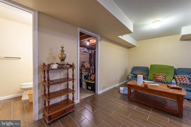 9217 HOBART ST, Springdale, MD 20774