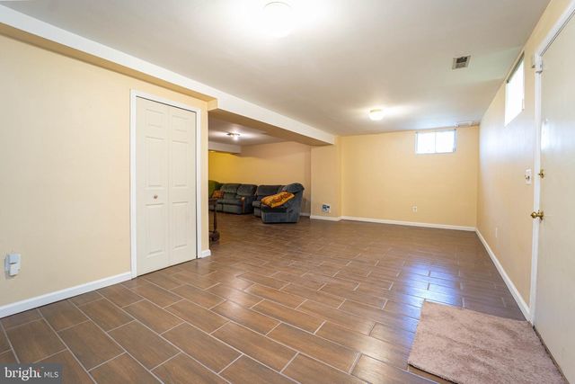 9217 HOBART ST, Springdale, MD 20774
