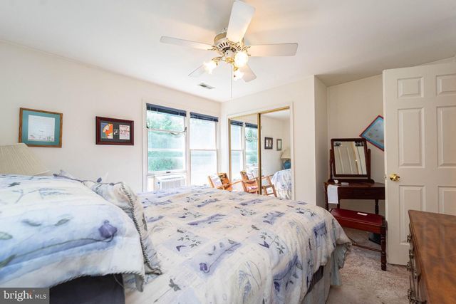 9217 HOBART ST, Springdale, MD 20774