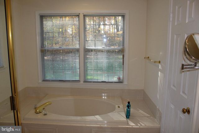 9217 HOBART ST, Springdale, MD 20774