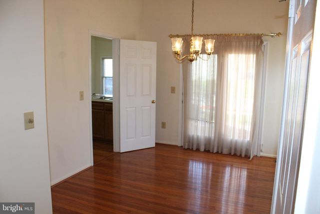 9217 HOBART ST, Springdale, MD 20774