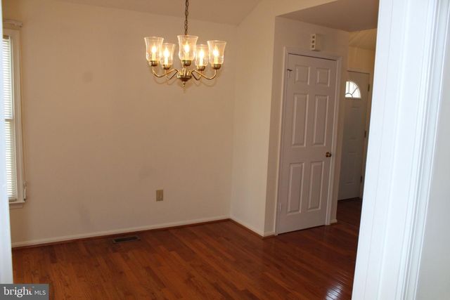 9217 HOBART ST, Springdale, MD 20774