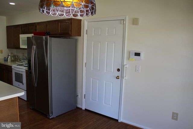9217 HOBART ST, Springdale, MD 20774