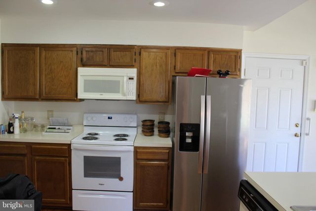 9217 HOBART ST, Springdale, MD 20774