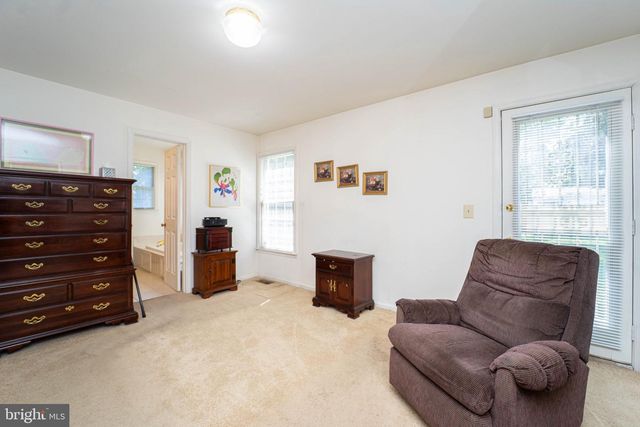 9217 HOBART ST, Springdale, MD 20774