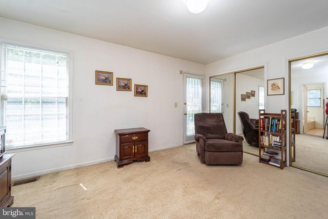 9217 HOBART ST, Springdale, MD 20774