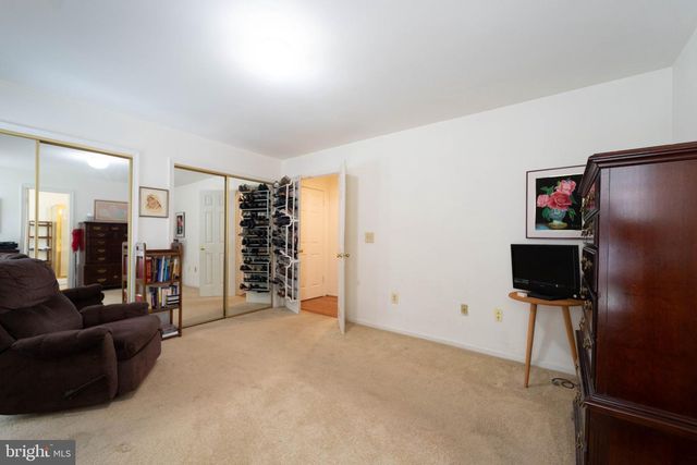 9217 HOBART ST, Springdale, MD 20774