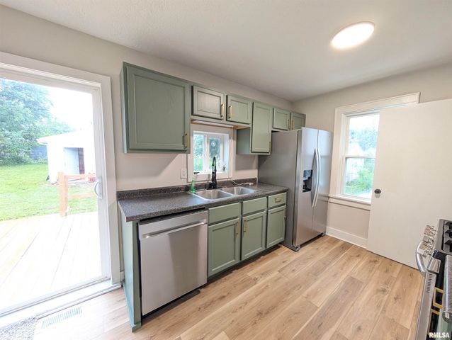 552 CAROLA Street, Creve Coeur, IL 61610