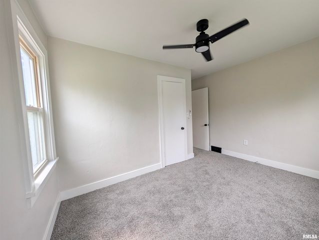 552 CAROLA Street, Creve Coeur, IL 61610