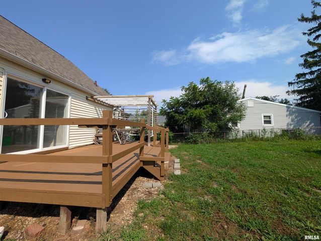 552 CAROLA Street, Creve Coeur, IL 61610