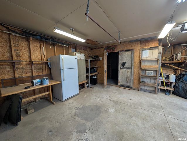 552 CAROLA Street, Creve Coeur, IL 61610