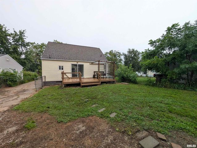 552 CAROLA Street, Creve Coeur, IL 61610