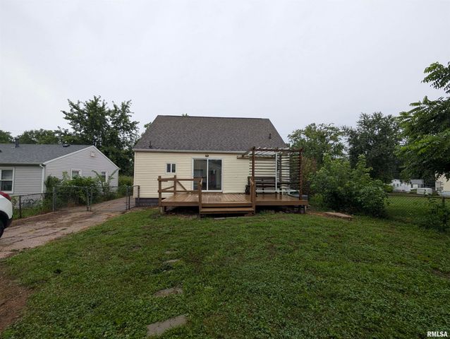 552 CAROLA Street, Creve Coeur, IL 61610
