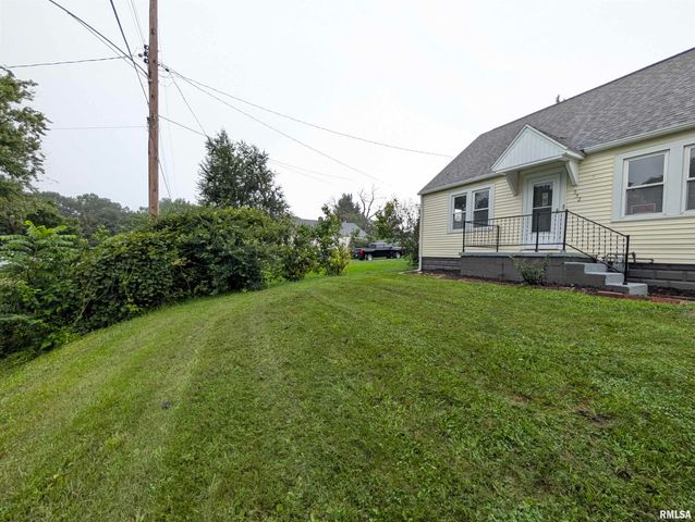 552 CAROLA Street, Creve Coeur, IL 61610