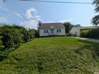 552 CAROLA Street, Creve Coeur, IL 61610