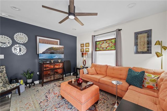 811 S Marion Avenue, Independence, MO 64052