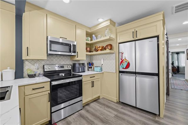 811 S Marion Avenue, Independence, MO 64052