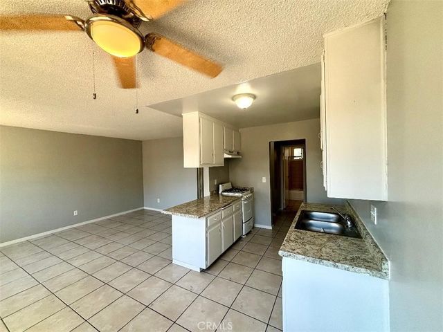 650 N Third Avenue B, Upland, CA 91786