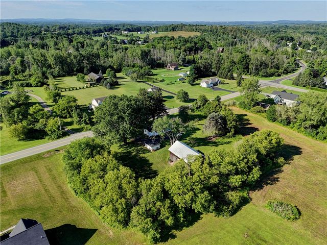 5544 Holtz Road, Farmington, NY 14425