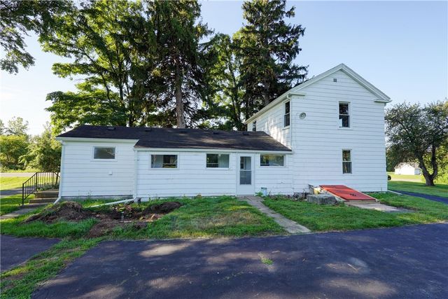 5544 Holtz Road, Farmington, NY 14425