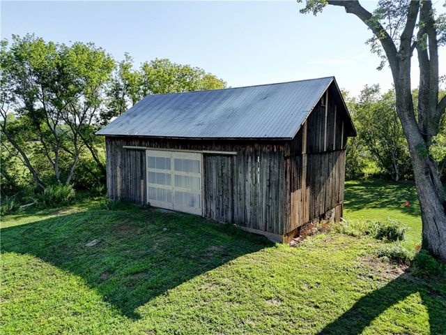 5544 Holtz Road, Farmington, NY 14425