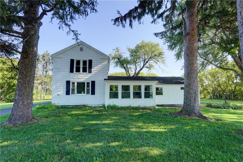 5544 Holtz Road, Farmington, NY 14425
