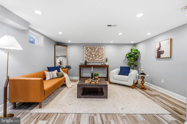 643 JEFFERSON ST NE, Washington, DC 20011