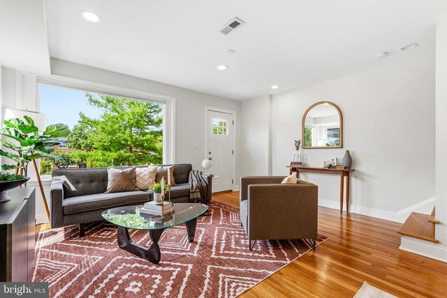643 JEFFERSON ST NE, Washington, DC 20011