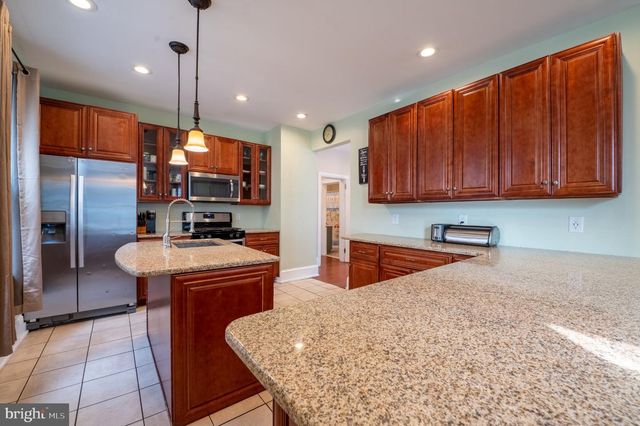 12 LINDEN AVE, Rutledge, PA 19070