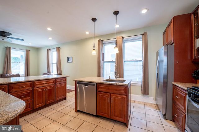 12 LINDEN AVE, Rutledge, PA 19070