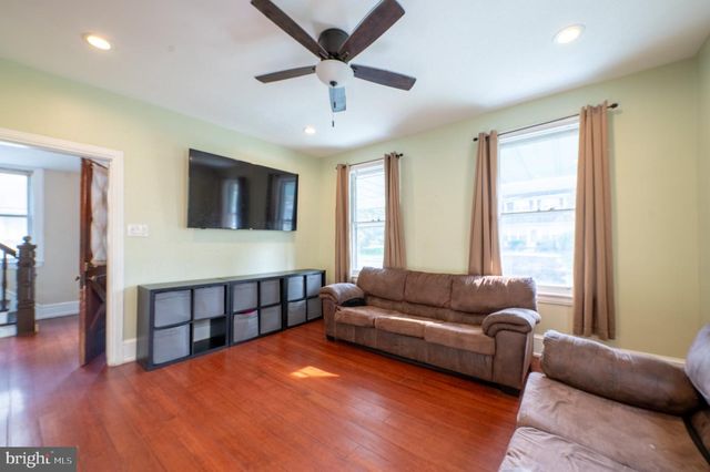 12 LINDEN AVE, Rutledge, PA 19070