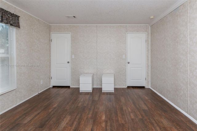 21661 NW 8th Ct, Pembroke Pines, FL 33029