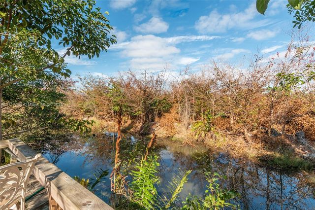 21661 NW 8th Ct, Pembroke Pines, FL 33029