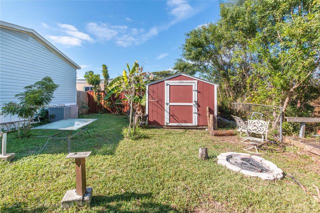 21661 NW 8th Ct, Pembroke Pines, FL 33029
