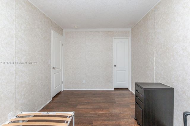 21661 NW 8th Ct, Pembroke Pines, FL 33029