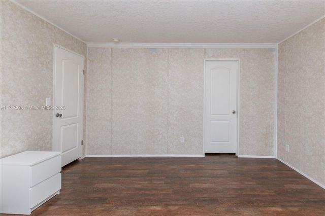 21661 NW 8th Ct, Pembroke Pines, FL 33029