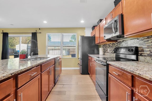 5 Easy Street, Guyton, GA 31312