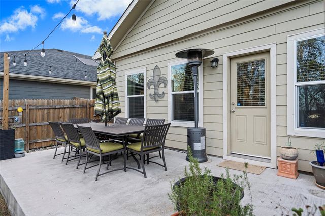 204 Armano Bayou WAY, Hutto, TX 78634