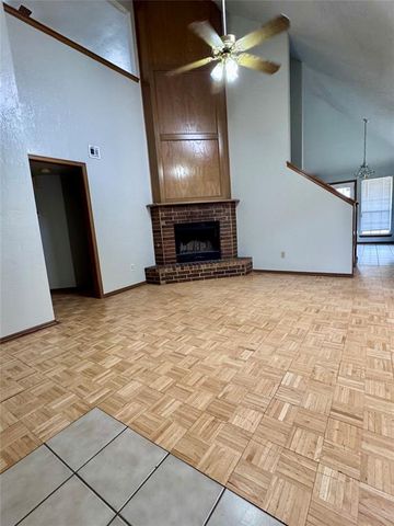 2407 Lakecrest Drive, Moore, OK 73170