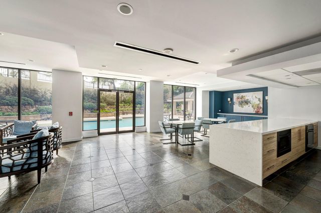 2001 Holcombe Boulevard 2304, Houston, TX 77030