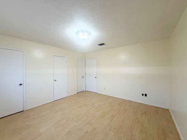 11451 Beechnut St, Houston, TX 77072