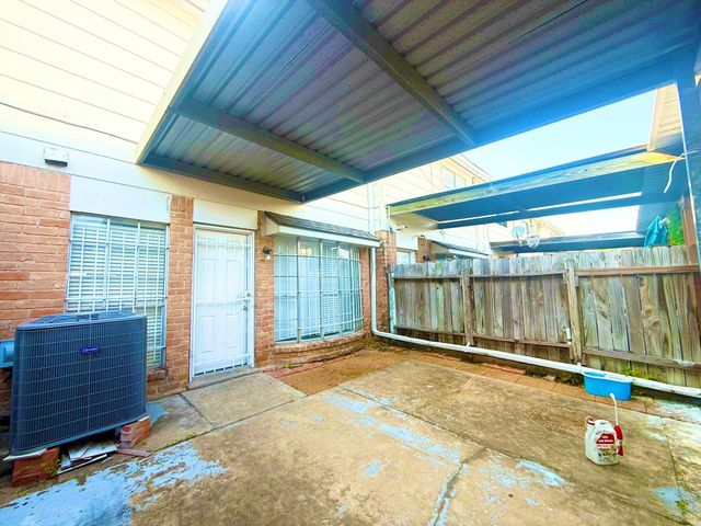11451 Beechnut St, Houston, TX 77072