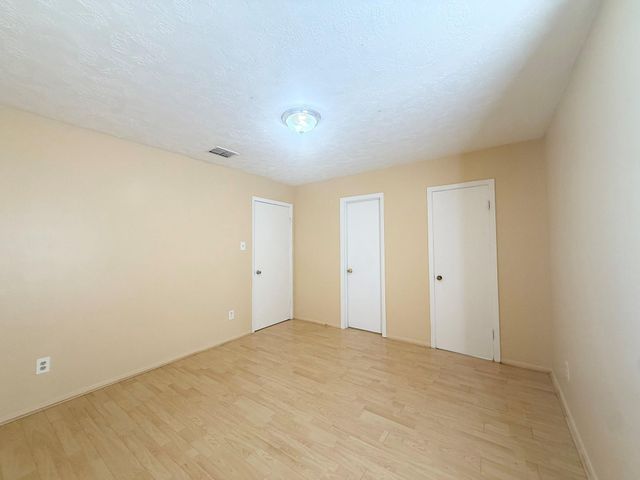 11451 Beechnut St, Houston, TX 77072