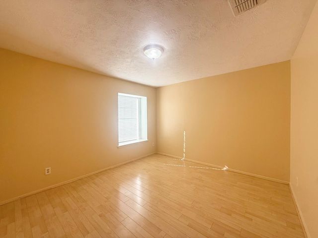 11451 Beechnut St, Houston, TX 77072
