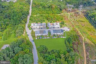 208 FIELDSTONE LN, Newark, DE 19702