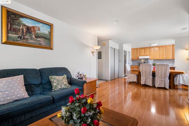 1050 Kains Ave. 3, Albany, CA 94706