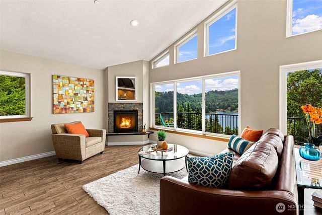 2040 Summit Lake Shore Road NW, Olympia, WA 98502
